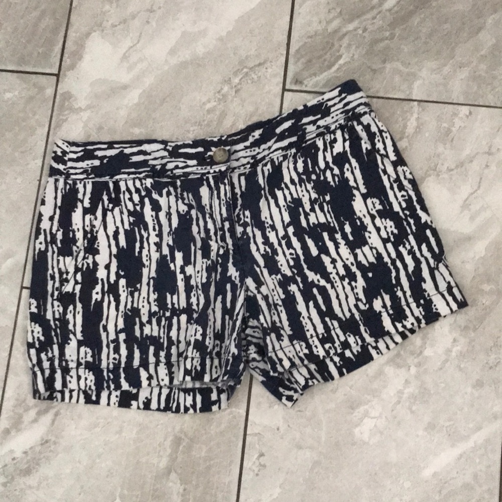 LOFT Women Linen-Cotton Blend Blue Print Chino Shorts | 6